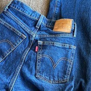 Levi’s Ribcage Straight Jeans
